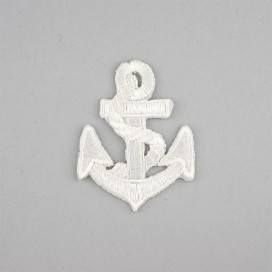 ANCHOR EMBROIDERED MOTIF IRON-ON WHITE