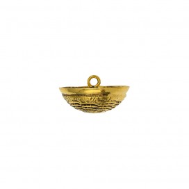 DOMED METAL BUTTON  WITH FILIGREE PATTERN - GOLD