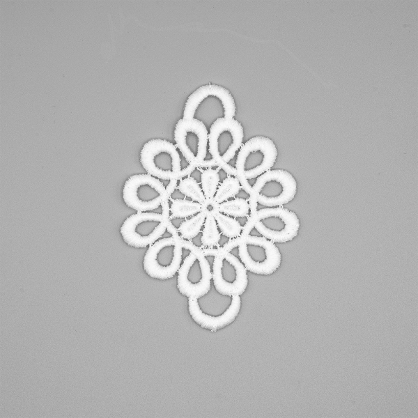 FLORAL MACRAME EMBROIDERED MOTIFS 50X70MM - WHITE
