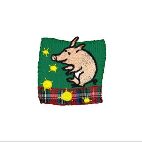 IRON-ON EMBROIDERED PIGGY MOTIF - GREEN
