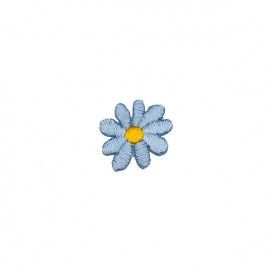 DAISY FLOWER EMBROIDERED IRON-ON MOTIF - SKY BLUE