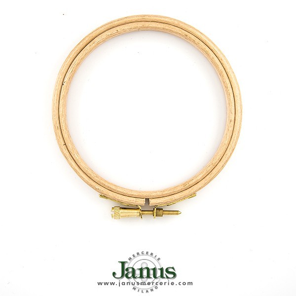 WOODEN EMBROIDERY HOOPS