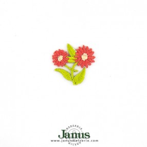 IRON-ON FLORAL EMBROIDERED MOTIF - RED