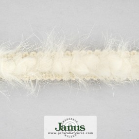 WHITE TRIMMING WITH RABBIT FUR 15MM
