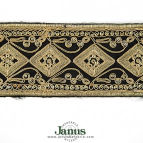 INDIAN EMBROIDERED JACQUARD TRIMMING - GOLD BLACK