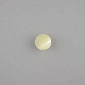 AUSTRALIAN SHELL BUTTON WITH SHANK - WHITE